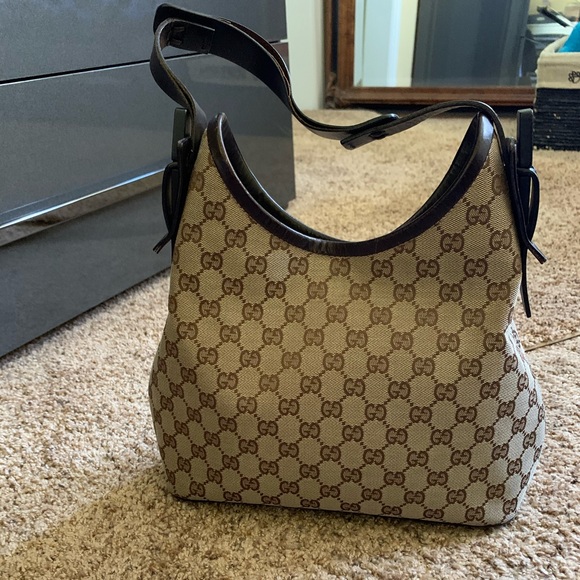 Gucci Handbags - Gucci handbag